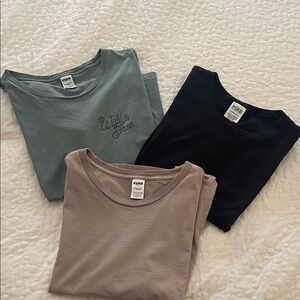 Victoria's Secret bundle of 3 T-Shirt